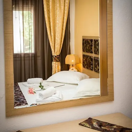 Apartment Elpis 1